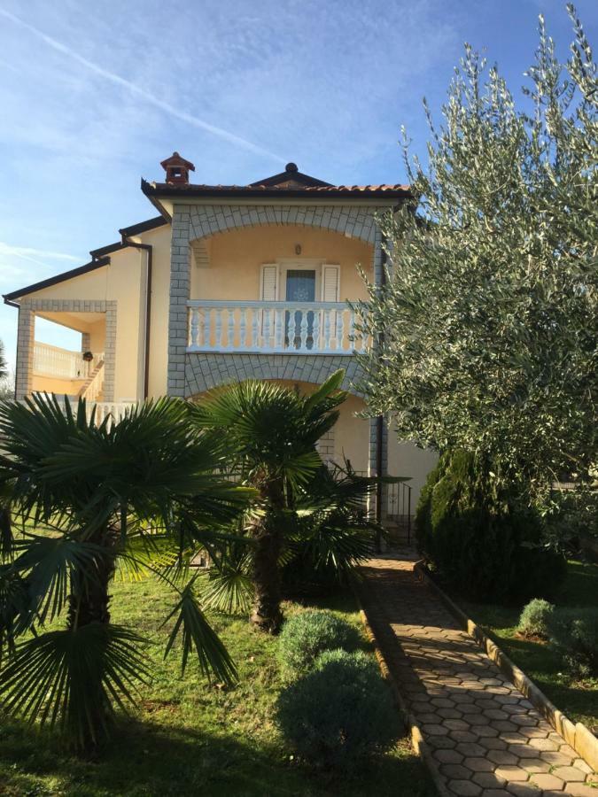 Apartments Marinela Porec Exterior photo
